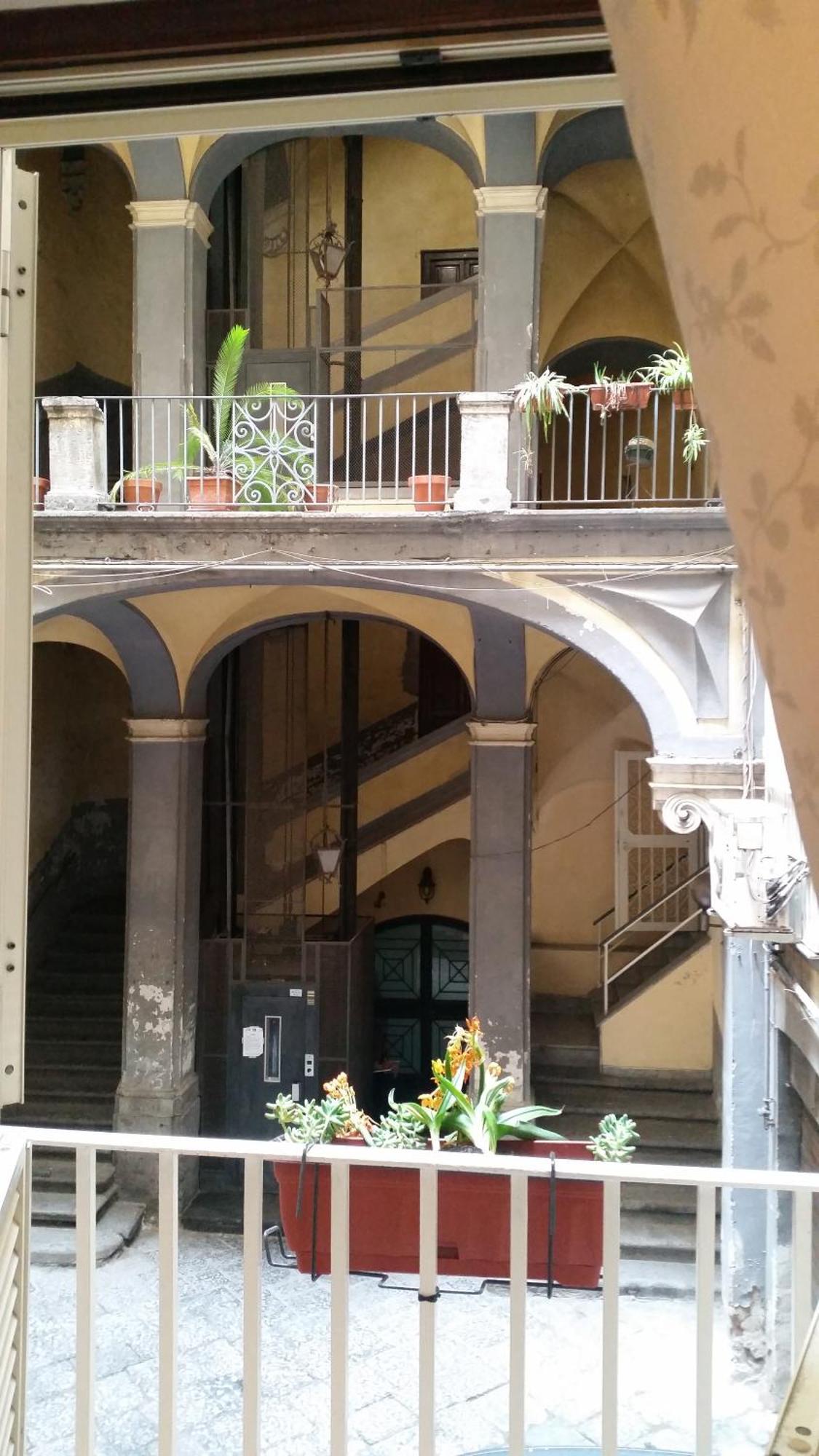 Palazzo De Campora Napels